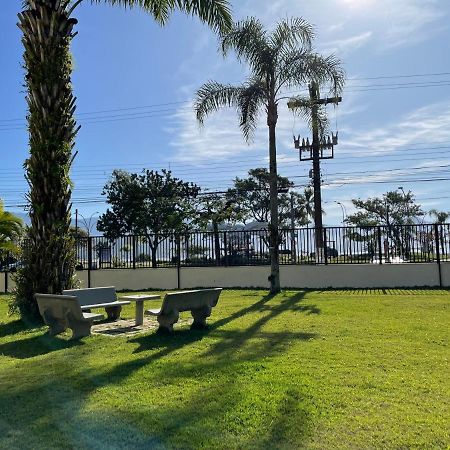 Apartamento Ubatuba, Itagua, Bem Localizado, Duas Vagas De Garagem Bagian luar foto