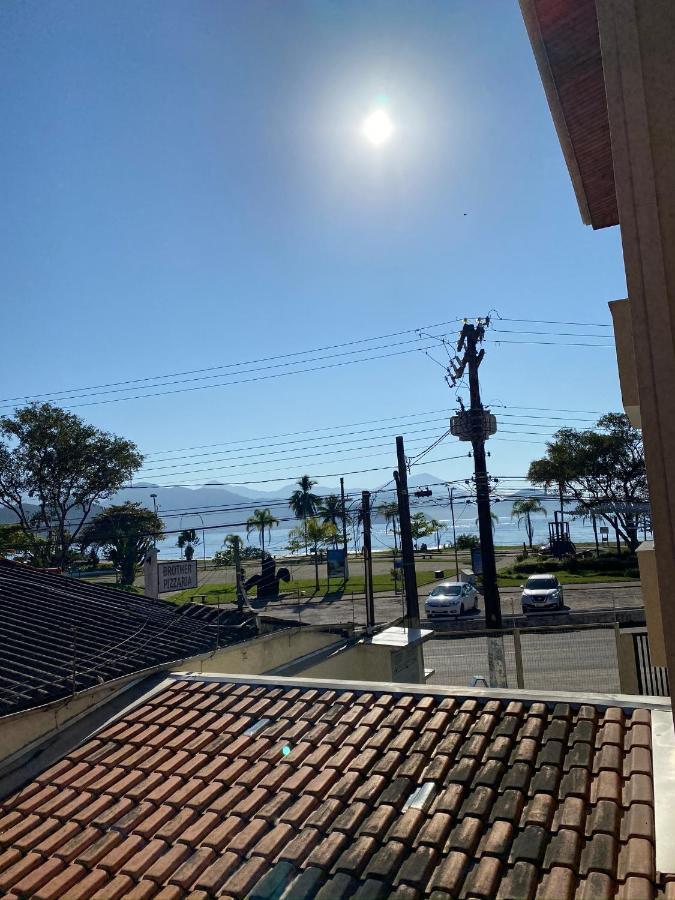Apartamento Ubatuba, Itagua, Bem Localizado, Duas Vagas De Garagem Bagian luar foto